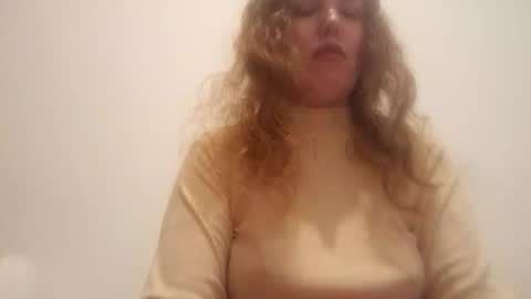 Snapshot of andreamartinssean2018 chatting on 06/05/26, 06:52 andreamartinssean2018 online show from 06/05/26, 06:52