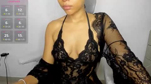 Andrea  online show from 11/20/25, 01:22