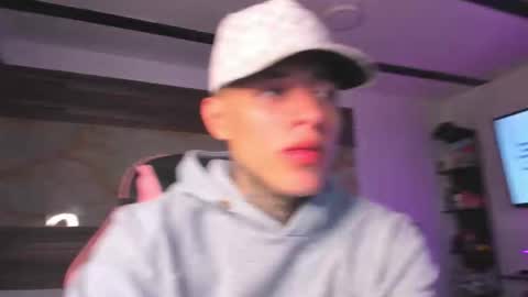 andrees_s online show from 11/23/25, 03:17