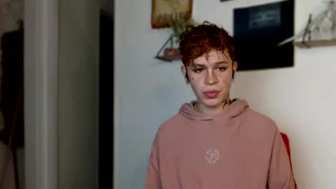 Snapshot of andreewwolffman chatting on 01/07/25, 12:24 Andrew online show from 01/07/25, 12:24