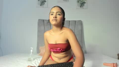 Snapshot of andreina_evans chatting on 04/07/26, 02:45 andreina_evans online show from 04/07/26, 02:45