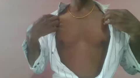 Snapshot of andres01_ chatting on 04/12/26, 12:21 andres01_ online show from 04/12/26, 12:21