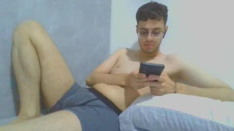 Snapshot of andres129494 chatting on 11/29/25, 11:41 andres129494 online show from 11/29/25, 11:41