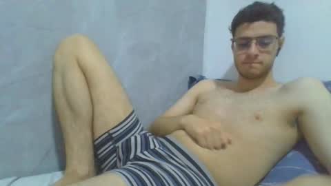 Snapshot of andres129494 chatting on 12/18/25, 02:28 andres129494 online show from 12/18/25, 02:28