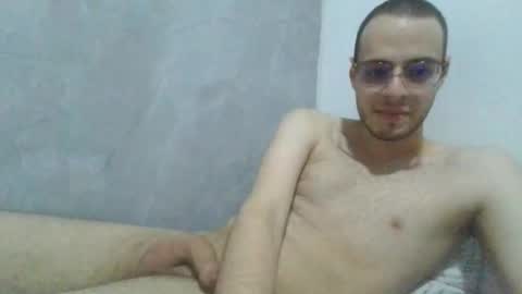 Snapshot of andres129494 chatting on 02/06/26, 01:32 andres129494 online show from 02/06/26, 01:32