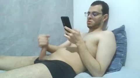 andres129494 online show from 04/14/26, 02:06