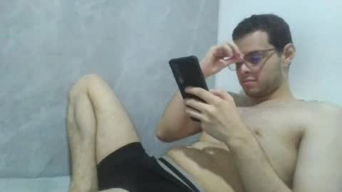 andres129494 online show from 05/08/26, 01:22