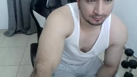Snapshot of andres180950734 chatting on 04/15/26, 11:49 andres180950734 online show from 04/15/26, 11:49