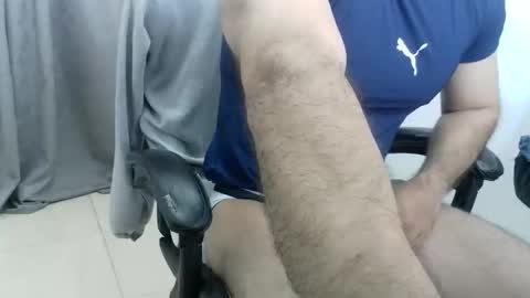 Snapshot of andres180950734 chatting on 04/20/26, 11:46 andres180950734 online show from 04/20/26, 11:46