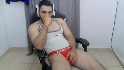 Snapshot of andres180950734 chatting on 05/08/26, 12:32 andres180950734 online show from 05/08/26, 12:32