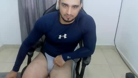 Snapshot of andres180950734 chatting on 05/09/26, 01:05 andres180950734 online show from 05/09/26, 01:05