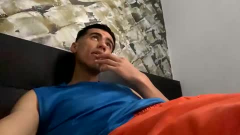 andres28413017 online show from 09/17/25, 07:04