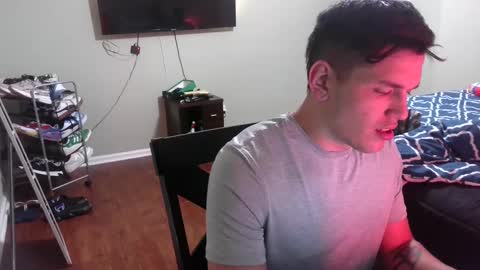 Snapshot of andres817542 chatting on 12/31/24, 12:00 andres817542 online show from 12/31/24, 12:00