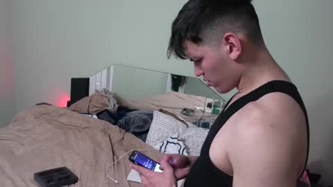 Snapshot of andres817542 chatting on 01/25/25, 03:30 andres817542 online show from 01/25/25, 03:30