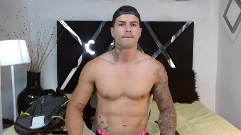 insta andres clark  online show from 03/11/25, 09:26