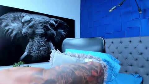 insta andres clark  online show from 02/11/26, 04:56