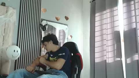 andres_cream online show from 10/14/25, 12:28