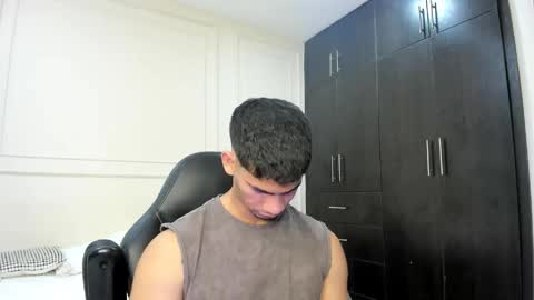 andres_stud online show from 05/08/26, 04:51