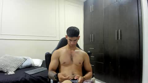 andres_stud online show from 05/11/26, 03:34