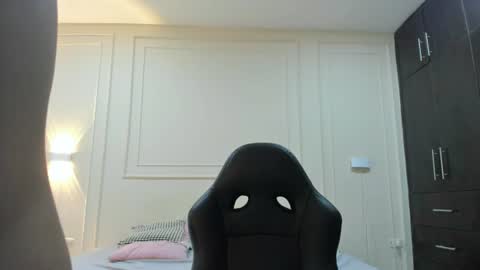 andres_stud online show from 06/13/26, 04:10