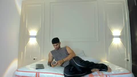 andres_stud online show from 06/22/26, 03:47
