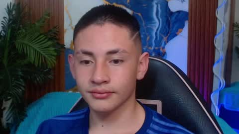 andres_tay online show from 04/25/26, 02:36