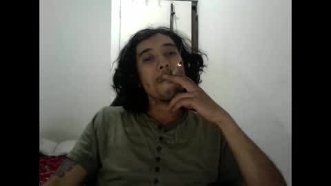 Snapshot of andresdelews chatting on 03/05/25, 02:57 Delews online show from 03/05/25, 02:57