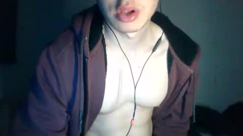 Snapshot of andresse_lat chatting on 03/11/26, 07:36 andresse_lat online show from 03/11/26, 07:36