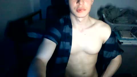Snapshot of andresse_lat chatting on 08/04/26, 12:03 andresse_lat online show from 08/04/26, 12:03