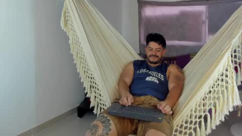 Snapshot of andressmith__ chatting on 05/30/26, 06:05 Andres online show from 05/30/26, 06:05