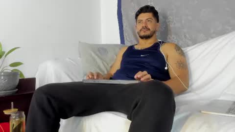 Snapshot of andressmith__ chatting on 06/20/26, 12:03 Andres online show from 06/20/26, 12:03