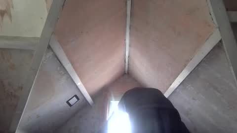 Snapshot of andrew160258 chatting on 04/01/26, 01:23 Andrew online show from 04/01/26, 01:23