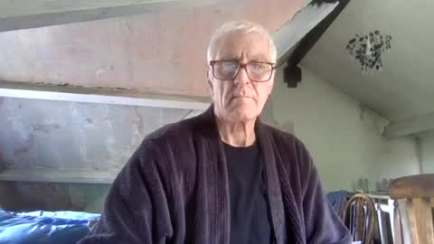 Snapshot of andrew160258 chatting on 06/14/26, 10:39 Andrew online show from 06/14/26, 10:39