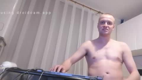 Snapshot of andrew3356577 chatting on 01/18/26, 12:03 andrew3356577 online show from 01/18/26, 12:03