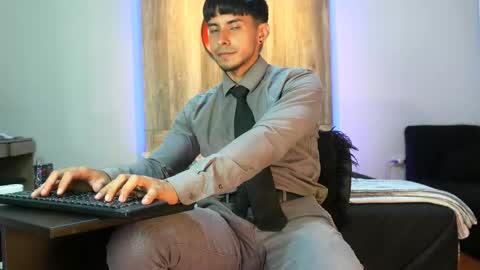 Andrew online show from 03/12/25, 02:52