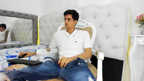 Snapshot of andrew_fucker_ chatting on 12/16/25, 03:11 Andrew online show from 12/16/25, 03:11