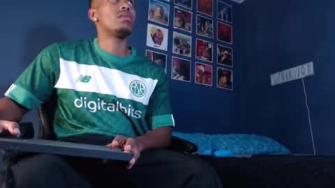 Snapshot of andrew_hoult chatting on 01/13/25, 10:24 Andrew online show from 01/13/25, 10:24