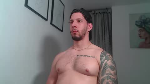 Snapshot of andrew_mathe chatting on 12/16/25, 12:26 Andrew Mathwes online show from 12/16/25, 12:26