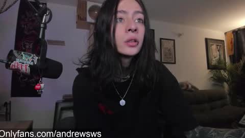 Snapshot of andrew_round chatting on 12/03/25, 12:29 andrew_round online show from 12/03/25, 12:29