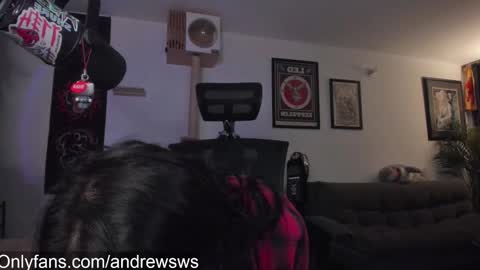 Snapshot of andrew_round chatting on 01/08/26, 11:40 andrew_round online show from 01/08/26, 11:40