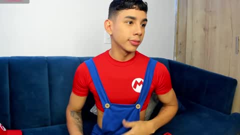 Snapshot of andrew_twink18 chatting on 04/13/26, 11:10 Andrew M. online show from 04/13/26, 11:10