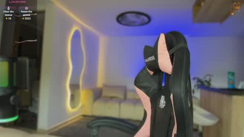 Snapshot of andrew_twink18 chatting on 05/07/26, 05:07 Andrew M. online show from 05/07/26, 05:07