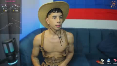 Snapshot of andrew_twink18 chatting on 05/08/26, 10:48 Andrew M. online show from 05/08/26, 10:48
