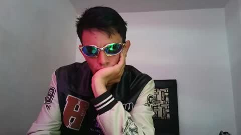 Snapshot of andrewcooper1 chatting on 02/05/26, 04:22 andrew online show from 02/05/26, 04:22