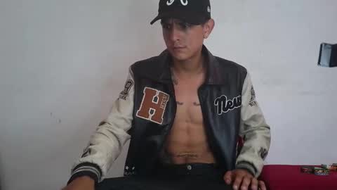 Snapshot of andrewcooper1 chatting on 02/14/26, 04:26 andrew online show from 02/14/26, 04:26