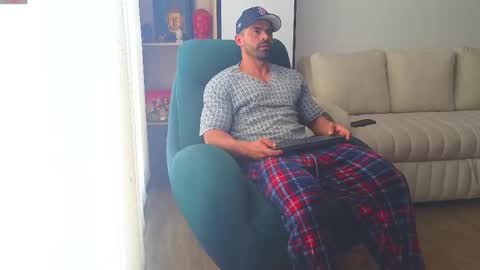 Andrew online show from 03/01/25, 01:40