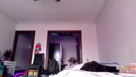 Snapshot of andrewgennie chatting on 11/23/25, 04:40 andrewgennie online show from 11/23/25, 04:40