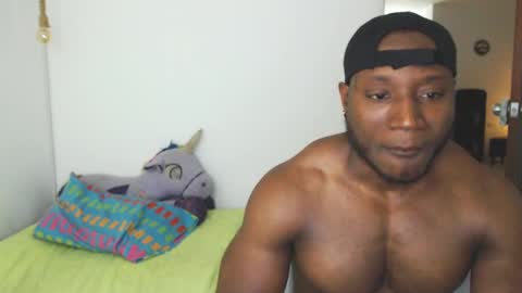 Snapshot of andrewoconnor__ chatting on 12/02/24, 01:03 Andrew Oconnor online show from 12/02/24, 01:03