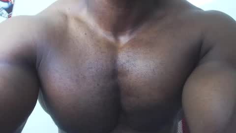 Snapshot of andrewoconnor__ chatting on 01/04/25, 04:00 Andrew Oconnor online show from 01/04/25, 04:00