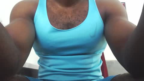 Snapshot of andrewoconnor__ chatting on 12/17/25, 12:00 Andrew Oconnor online show from 12/17/25, 12:00